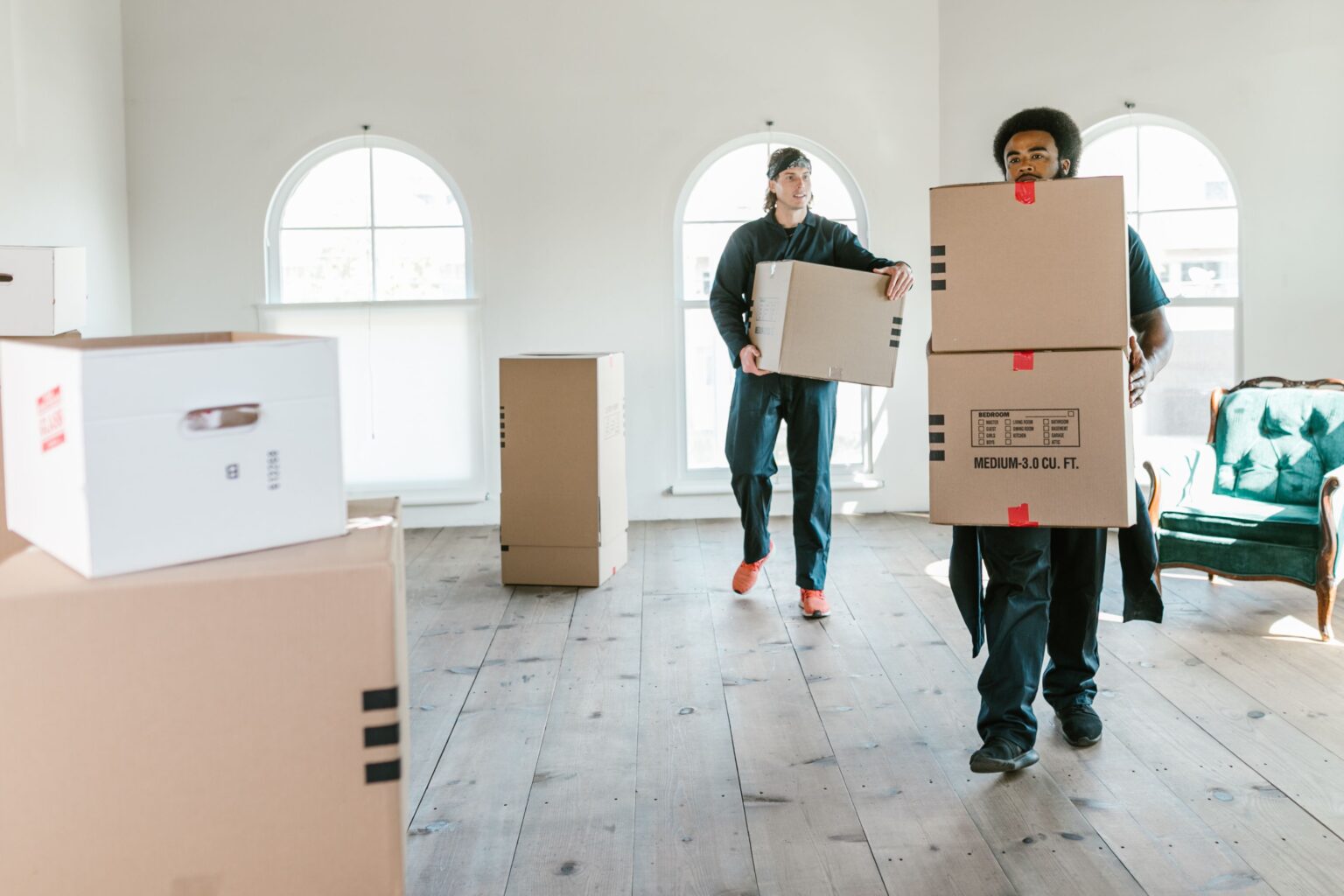 How Professional Movers Take the Stress Out of Moving Home